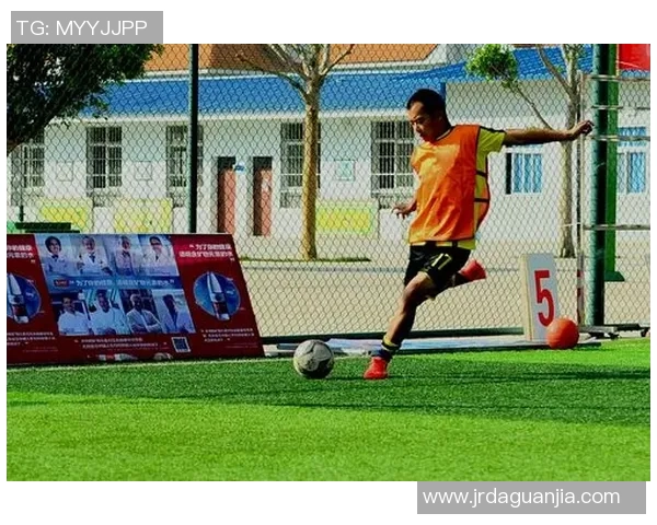 足球比赛通常安排在星期几 英语表达及相关词汇解析